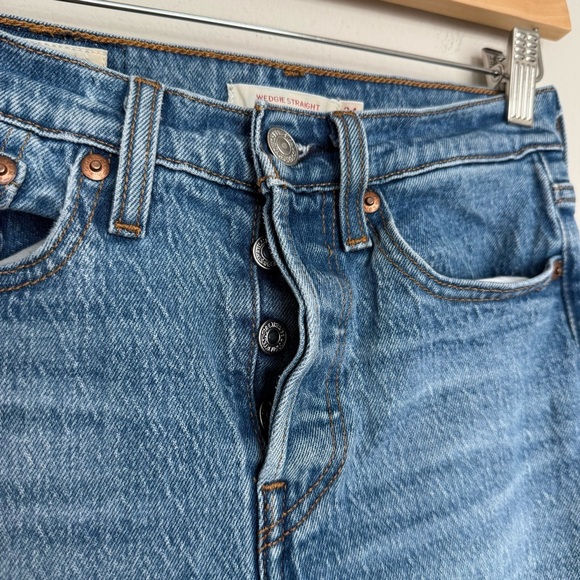 Levi’s Wedgie Straight Leg Denim Medium Wash Mid Rise Classic Western Size 24 - Picture 3 of 12
